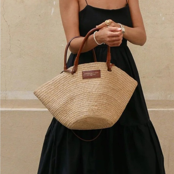 Commense Elegant Black Backless Dress - Picture 2 of 7